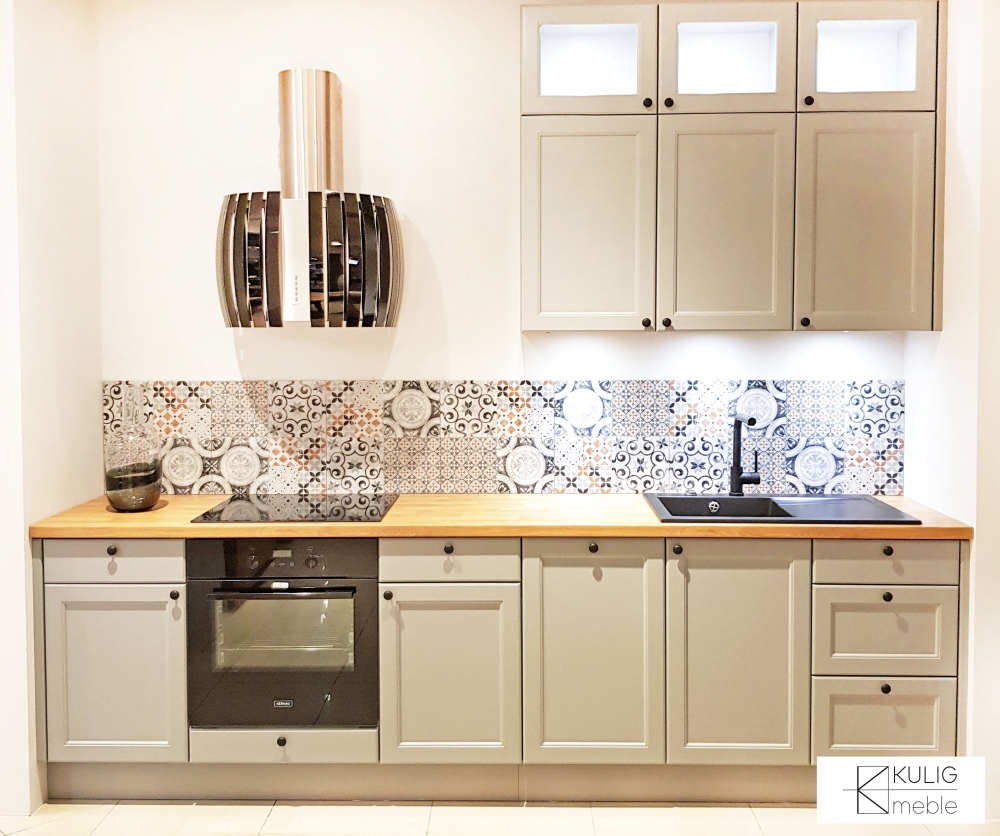 Klasyczne meble kuchenne w nowoczesnym wydaniu K05